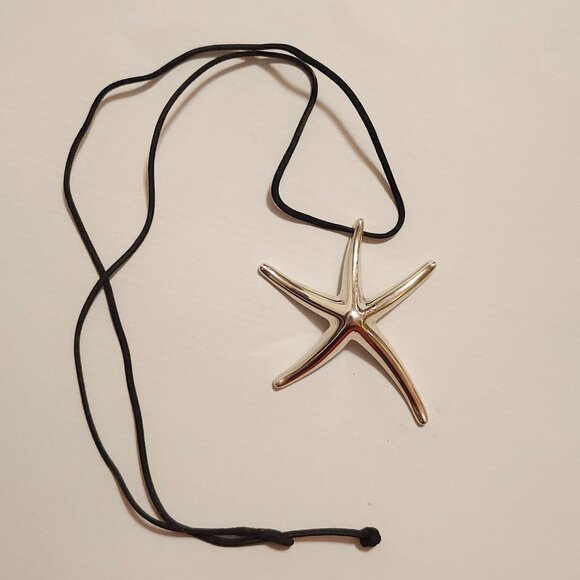 BEAUTIFUL Tiffany & Co Elsa Peretti Starfish Pendant - Picture 5 of 6